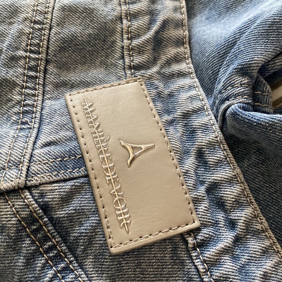 Line Art Boyfriend Jeans - Mid Blue - Picture 11 of 13